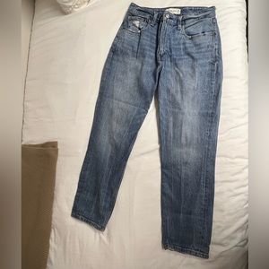 Abercrombie curve love high rise mom jean - size 6